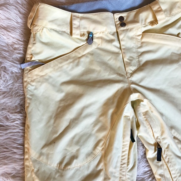 SOLD! Volcom Snow Pants - Picture 2 of 5